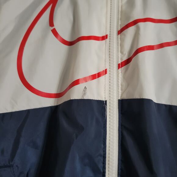 Nike Boys 5/6 Full Zip Hooded Jacket with Pockets - Picture 3 of 5